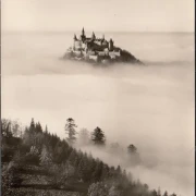 AK Bisingen, Burg Hohenzollern im Nebelmeer, Nägelehaus, Wanderheim, ungelaufen