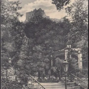 AK Badenweiler, Kurpark mit Blick auf Ruine, gelaufen 1906