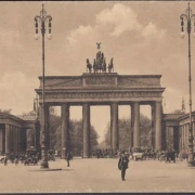 AK Berlin, Brandenburger Tor, Feldpost, gelaufen 1916