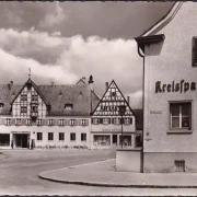 AK Langenau, Marktplatz, Kreissparkasse, Hotel Krone, Hans Bühler, VW Käfer, gelaufen 1961