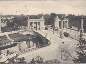 AK Berlin, Charlottenburger Brücke, Straßenbahn, gelaufen 1914