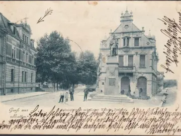 AK Bretten, Bahnhofstrasse mit Kaiser Wilhelm Denkmal, gelaufen 1900