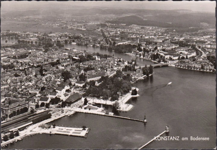 AK Konstanz, Fliegeraufnahme, Fährehafen, Rheinausfluss, gelaufen 1958