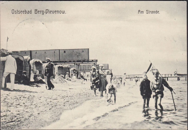 AK Dievenow, Am Strande, gelaufen 1906