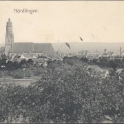 AK Nördlingen, Stadtansicht mit Kirche, gelaufen 1908