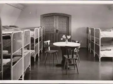 AK Nürnberg, Schlafraum der Jugendherberge im Stadtjugendhaus, gelaufen 1953