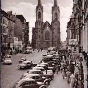 AK Hof an der Saale, Marienkirche, Sarotti, VW Käfer, Bayer, Bus, gelaufen 1963